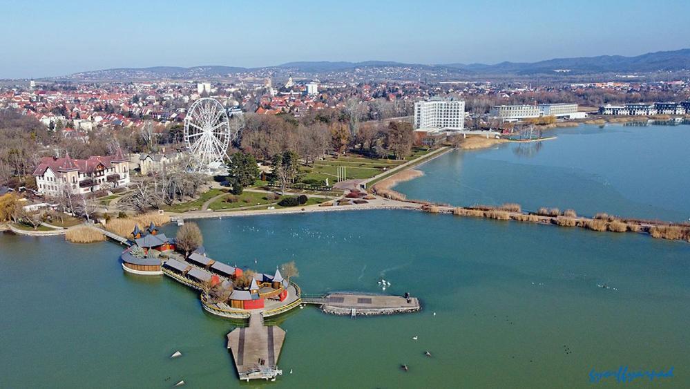 Ciao Lilla Apartman Keszthely Esterno foto