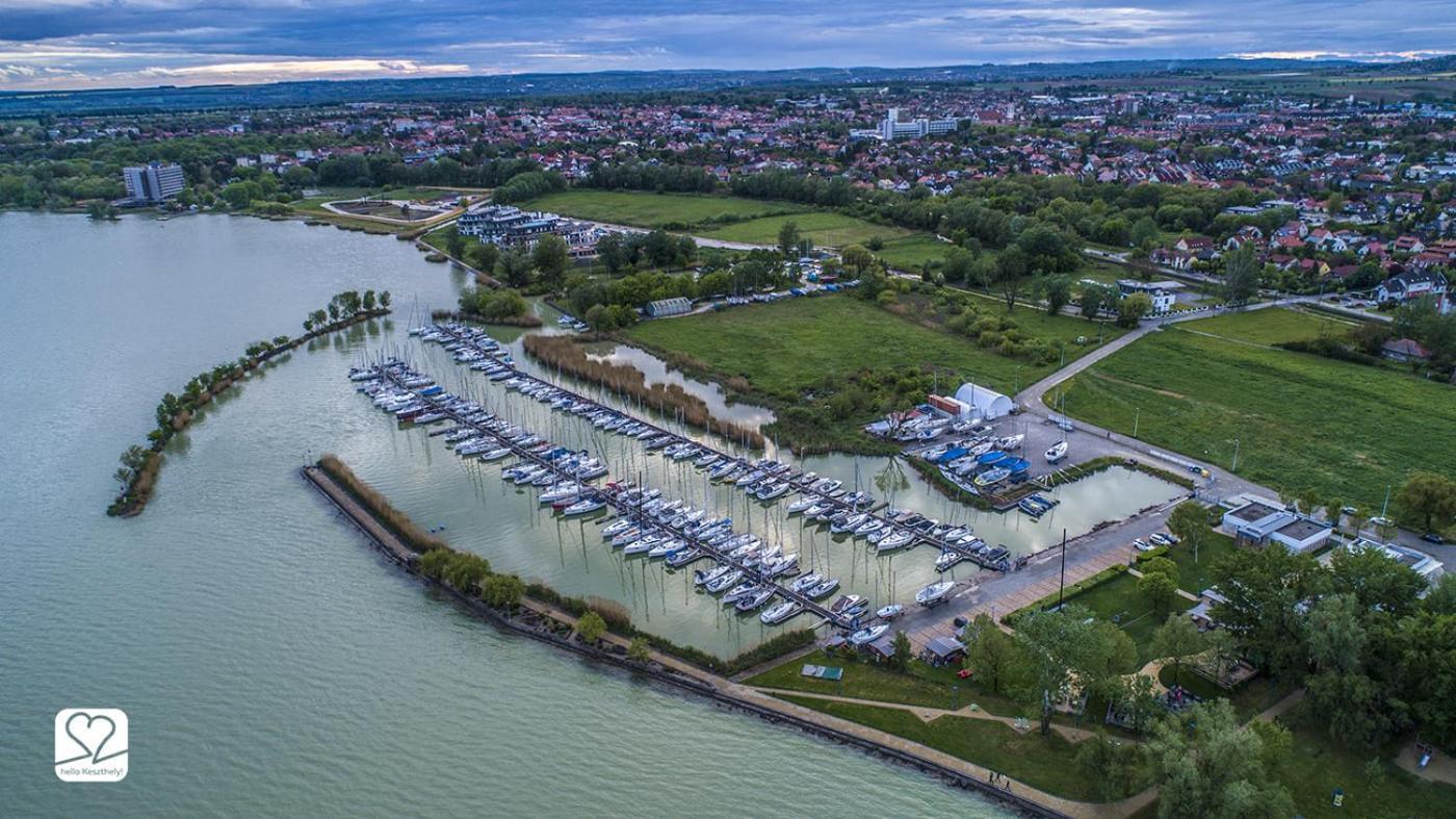 Ciao Lilla Apartman Keszthely Esterno foto