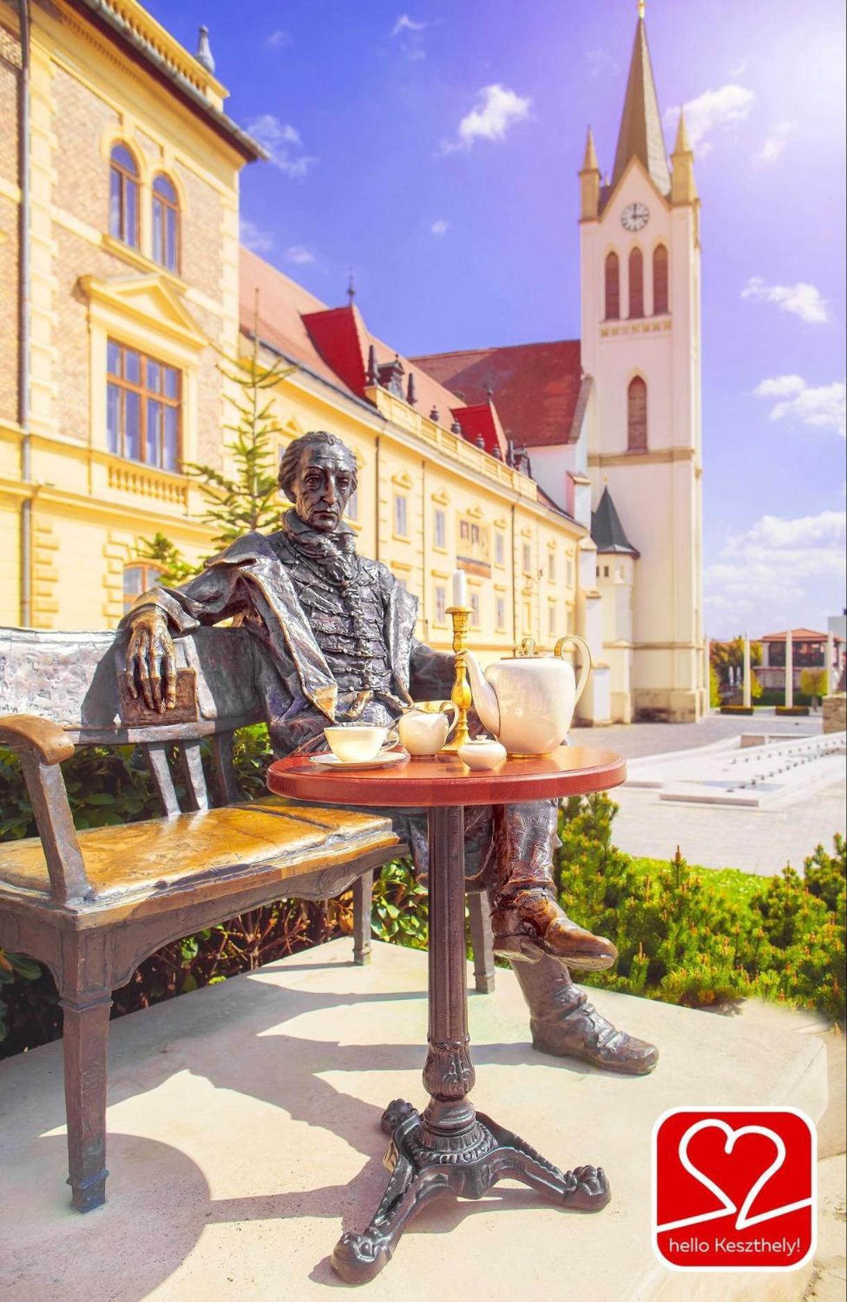 Ciao Lilla Apartman Keszthely Esterno foto